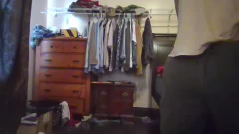 Snapshot of tiedviking chatting on 12-27-24, 06:20 tiedviking online show from 12-27-24, 06:20