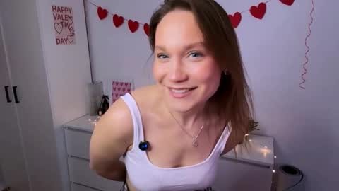 Snapshot of tierraslusar chatting on 02-20-26, 02:28 Kallie online show from 02-20-26, 02:28