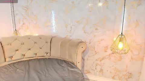 Snapshot of tifanibrown chatting on 02-14-26, 12:13 Tifani brown online show from 02-14-26, 12:13