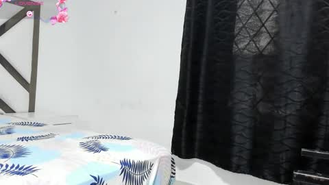 Snapshot of tifanibrown chatting on 02-22-26, 12:04 Tifani brown online show from 02-22-26, 12:04