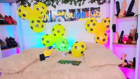 Snapshot of tifanny_nails chatting on 07-04-26, 01:56 Tifanny Nails online show from 07-04-26, 01:56
