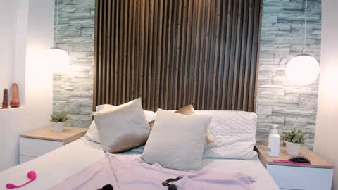 Tiff3 online show from 01-19-25, 04:54