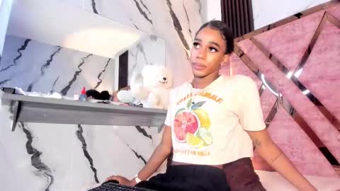 Tifanny online show from 02-03-26, 06:57