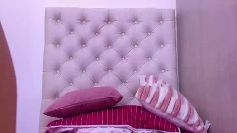 Snapshot of tifany_chill chatting on 12-13-24, 09:30 online show from 12-13-24, 09:30