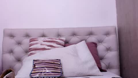 Snapshot of tifany_chill chatting on 12-18-24, 10:13 online show from 12-18-24, 10:13