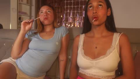 Snapshot of tifany_ramirez4w chatting on 10-21-25, 07:14 Estefana Ramrez online show from 10-21-25, 07:14