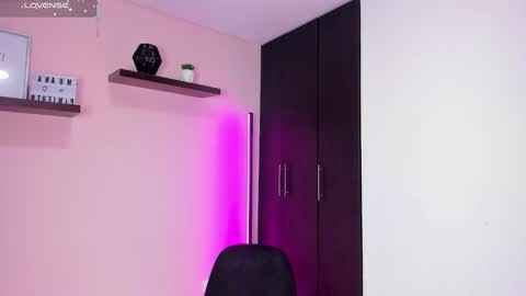 Snapshot of tifanyhills chatting on 09-24-25, 09:29 Tifany online show from 09-24-25, 09:29