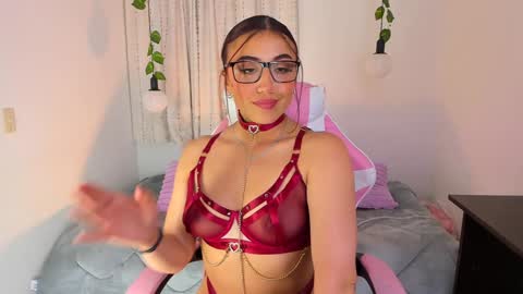 Snapshot of tifanyrose1 chatting on 01-23-25, 03:26 Tiffany online show from 01-23-25, 03:26