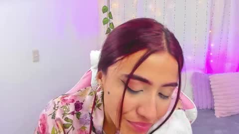 Snapshot of tifanyrose1 chatting on 02-27-25, 05:56 Tiffany online show from 02-27-25, 05:56