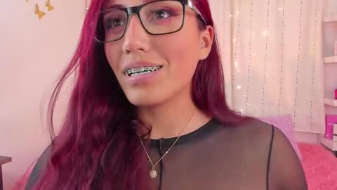 Snapshot of tifanyrose1 chatting on 09-25-25, 02:48 Tiffany online show from 09-25-25, 02:48