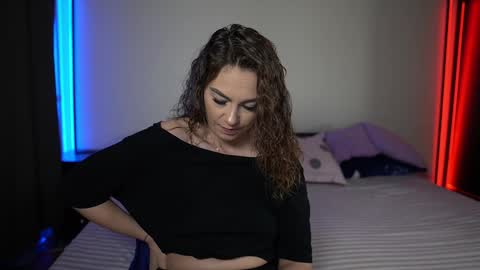 Tiffany online show from 02-08-25, 12:28