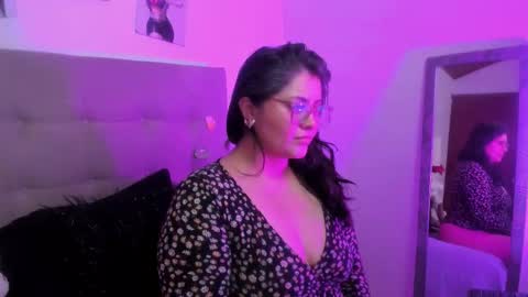 Tiff Luxx online show from 03-26-26, 01:38