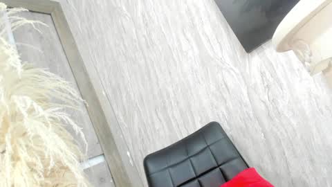 Tiffany online show from 02-08-25, 02:26