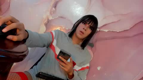 Tiffany online show from 02-22-25, 08:18