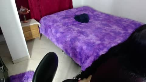 Snapshot of tiffani_williams chatting on 09-11-25, 12:44 tifany online show from 09-11-25, 12:44