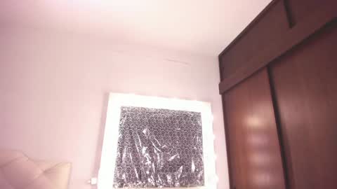 Snapshot of tiffanny_quinn chatting on 02-07-25, 04:27 Tiff online show from 02-07-25, 04:27