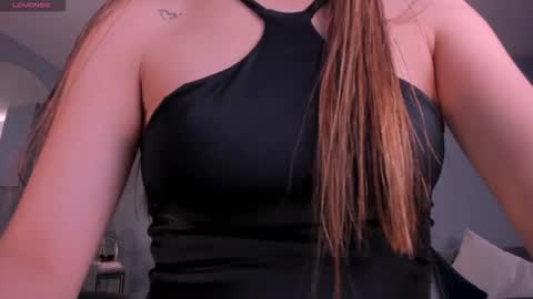 Snapshot of tiffannysins chatting on 01-15-26, 04:06 Tiffanny Sins online show from 01-15-26, 04:06