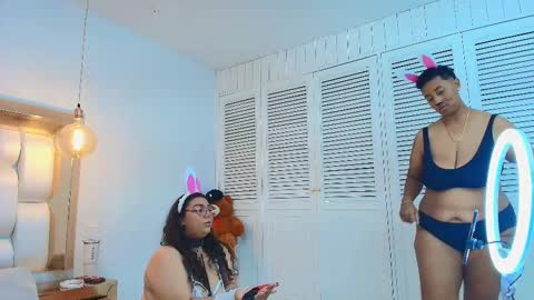 Tiffany and Stacy online show from 10-08-25, 08:28