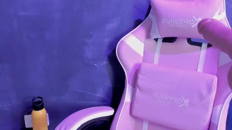 Snapshot of tiffany_bigboobs chatting on 01-10-25, 10:46 tiffany_bigboobs online show from 01-10-25, 10:46