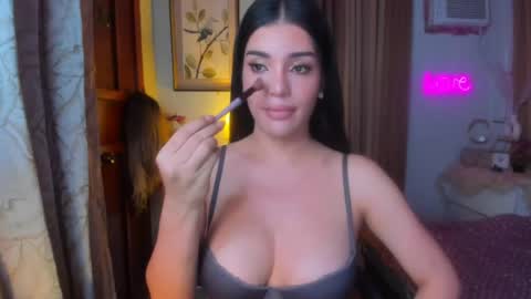 Snapshot of tiffany_cams chatting on 07-04-26, 01:50 Tiffany online show from 07-04-26, 01:50