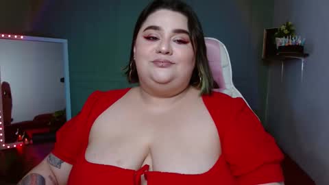 Snapshot of tiffany_laurens chatting on 12-21-24, 03:14 dont forget ask for custom vids online show from 12-21-24, 03:14