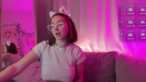 tiffany_robinson online show from 04-19-26, 03:17