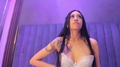 Snapshot of tiffanydream8 chatting on 02-11-26, 10:26 TiffanyDream8 online show from 02-11-26, 10:26