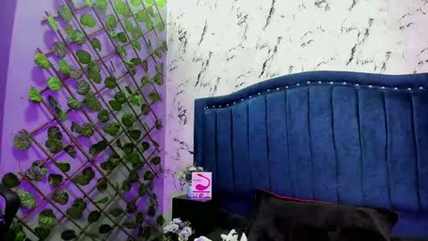 TiffanyDream8 online show from 06-10-26, 11:13