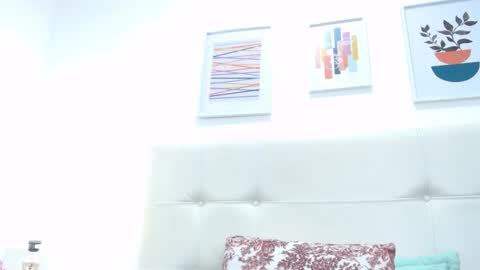 Snapshot of tiffanyfox_1 chatting on 02-15-25, 01:49 Tifanny Fox online show from 02-15-25, 01:49