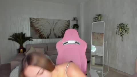 Tiffany Houston online show from 05-23-26, 05:56