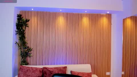 Snapshot of tiffanyhoustton chatting on 02-28-26, 11:44 tiffanyhoustton online show from 02-28-26, 11:44