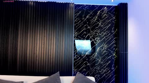 tiffanyhoustton online show from 03-26-26, 12:11