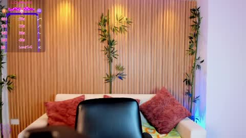 tiffanyhoustton online show from 04-01-26, 12:17