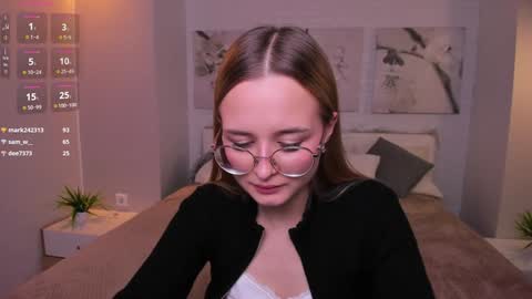 Tiffany online show from 02-03-25, 05:03