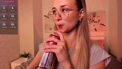 Tiffany online show from 09-17-25, 12:07