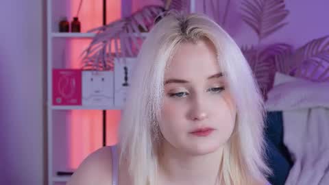 tiffanyjons online show from 02-01-26, 05:44