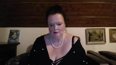 Snapshot of tiffanymature chatting on 04-24-26, 09:39 TiffanyMature online show from 04-24-26, 09:39