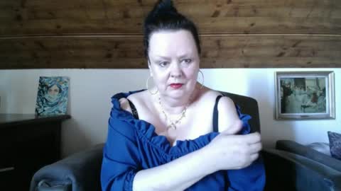 Snapshot of tiffanymature chatting on 05-02-26, 02:55 TiffanyMature online show from 05-02-26, 02:55