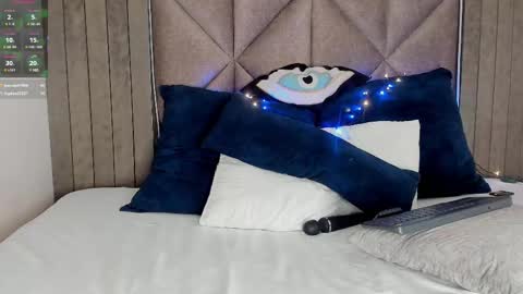 Snapshot of tiffvalentinee_ chatting on 02-06-25, 12:33 Tiffany online show from 02-06-25, 12:33