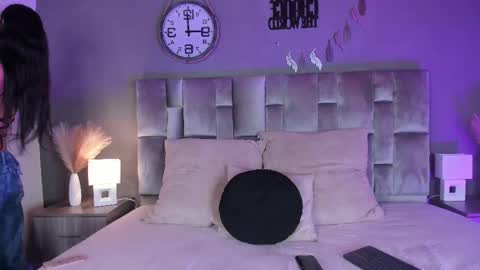 Snapshot of tiffvalentinee_ chatting on 02-09-25, 12:41 Tiffany online show from 02-09-25, 12:41