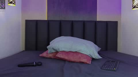 Snapshot of tiffvalentinee_ chatting on 02-12-25, 10:59 Tiffany online show from 02-12-25, 10:59