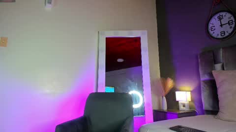 Snapshot of tiffvalentinee_ chatting on 03-02-25, 11:39 Tiffany online show from 03-02-25, 11:39