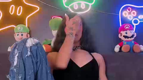 Snapshot of tiffvalentinee_ chatting on 09-08-25, 09:36 Tiffany online show from 09-08-25, 09:36