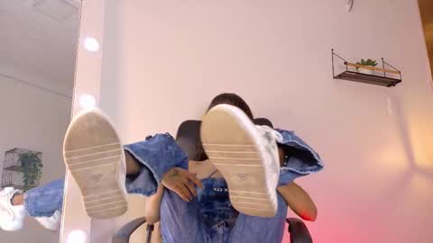 Snapshot of tiffvalentinee_ chatting on 09-26-25, 02:48 Tiffany online show from 09-26-25, 02:48