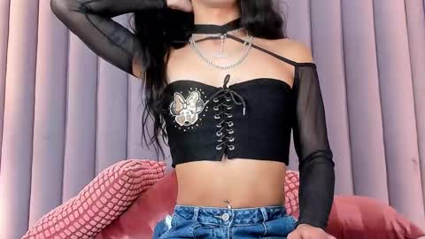 Snapshot of tiffvalentinee_ chatting on 09-27-25, 07:41 Tiffany online show from 09-27-25, 07:41