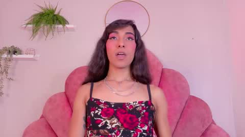 Snapshot of tiffvalentinee_ chatting on 10-14-25, 08:31 Tiffany online show from 10-14-25, 08:31