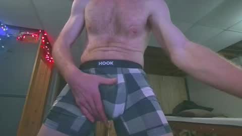 Snapshot of tigars36 chatting on 12-26-24, 06:52 Tigars36 online show from 12-26-24, 06:52