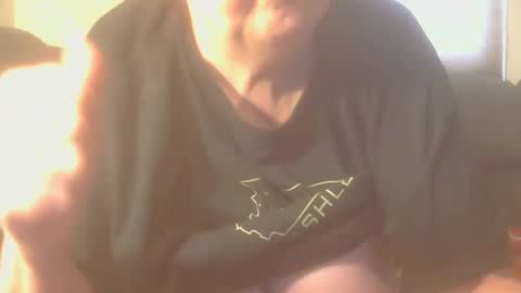 Snapshot of tight_kitty55 chatting on 05-29-26, 05:44 tight Kitty55 online show from 05-29-26, 05:44