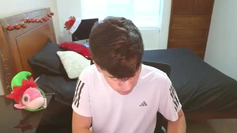 Snapshot of tightncuteass chatting on 11-11-25, 10:10 Camilo online show from 11-11-25, 10:10