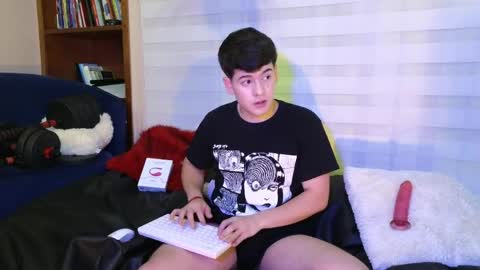 Snapshot of tightncuteass chatting on 04-28-26, 02:27 Camilo online show from 04-28-26, 02:27
